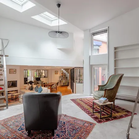 Unique 4br Architect House With Private Terrace