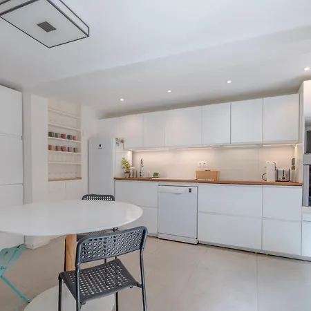 Unique 4br Architect House With Private Terrace