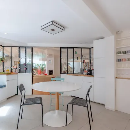 בית הארחה Unique 4br Architect House With Private Terrace פריז